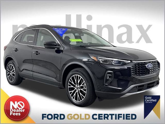Certified 2025 Ford Escape SE w/ PHEV Premium Package image 1