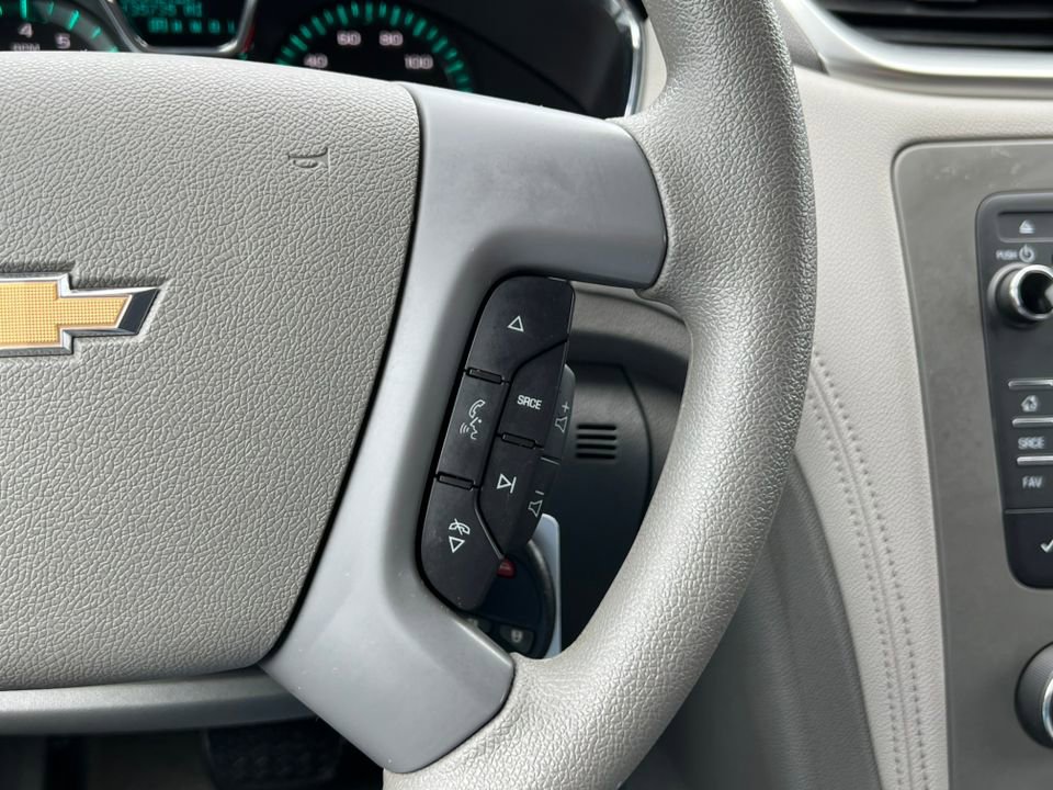 Used 2017 Chevrolet Traverse LS FWD image 19
