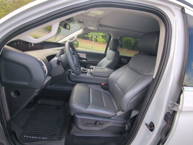 Certified 2025 Ford Expedition Active RWD image 16