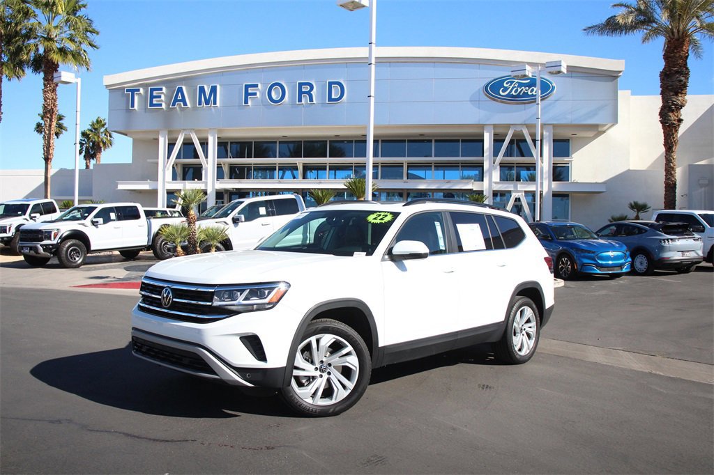 Used 2022 Volkswagen Atlas SE image 2