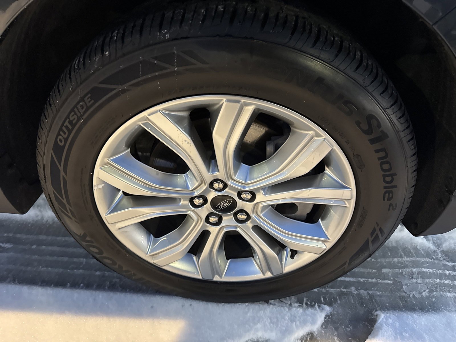 Certified 2024 Ford Edge Titanium w/ Equipment Group 301A image 19