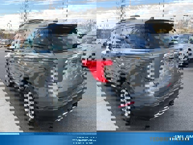 Certified 2023 Ford Explorer XLT w/ Equipment Group 202A image 3