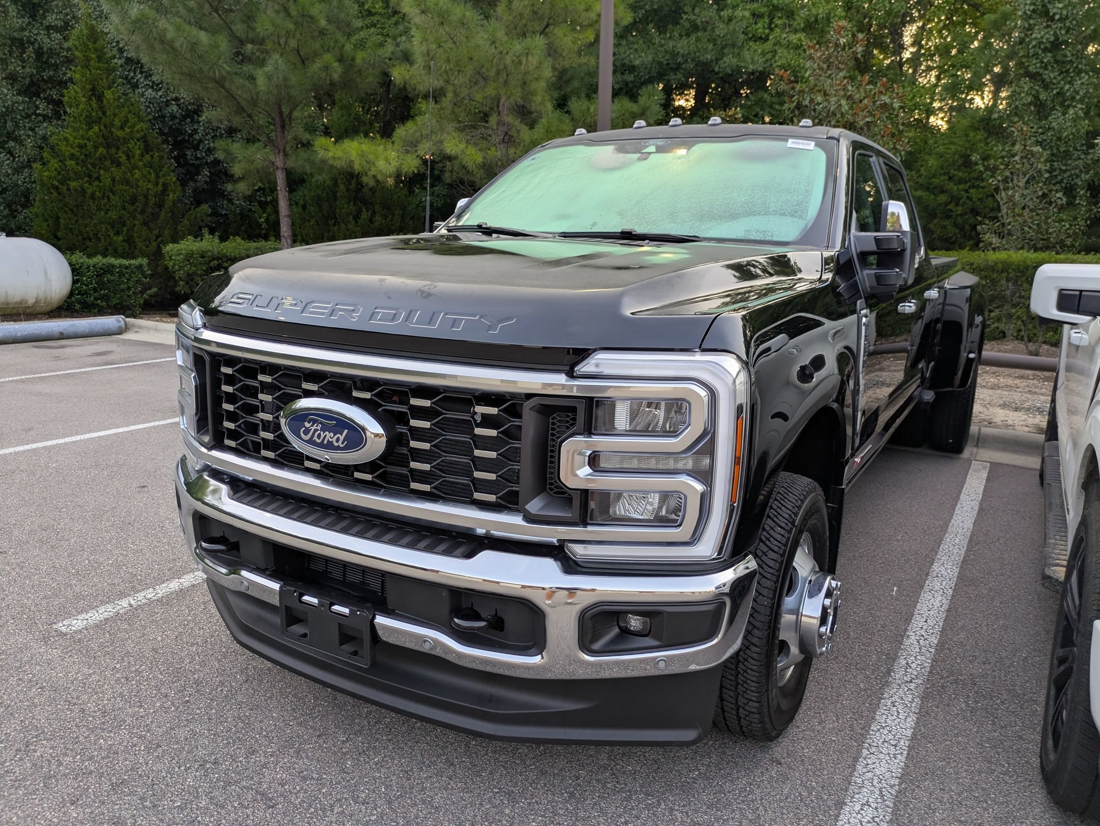 Certified 2026 Ford F350 Lariat w/ Lariat Ultimate Package AWD/4WD image 3