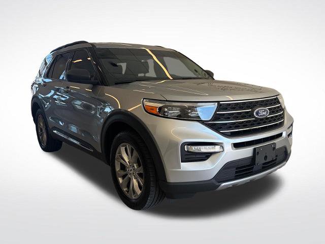 Certified 2022 Ford Explorer XLT w/ Equipment Group 202A AWD/4WD image 4