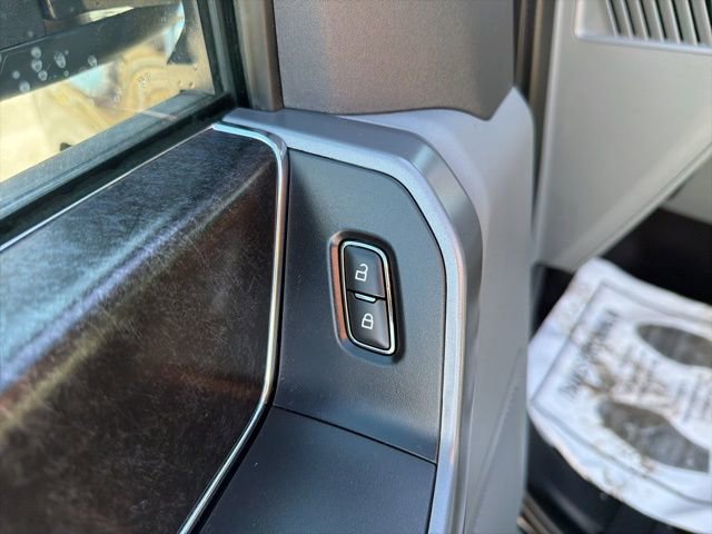 Certified 2022 Ford F150 XLT w/ Equipment Group 302A High image 23