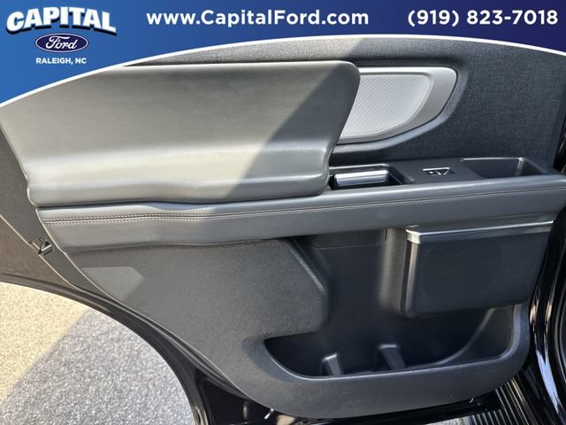 Certified 2025 Ford Expedition Active AWD/4WD image 17