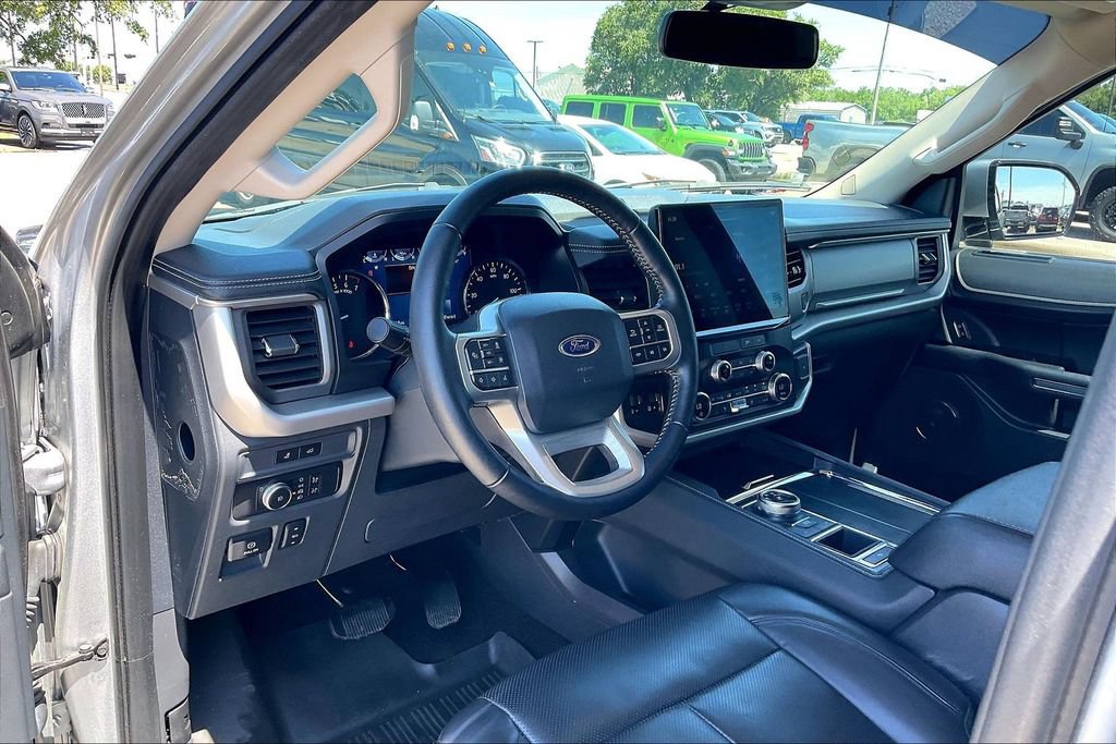Certified 2022 Ford Expedition XLT RWD image 14