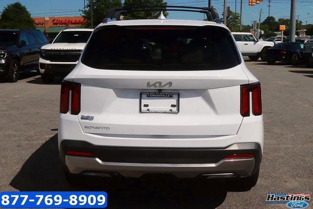 Used 2025 Kia Sorento SX FWD image 2
