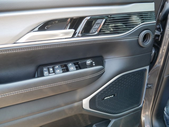 Used 2024 Jeep Wagoneer Series II AWD/4WD image 15