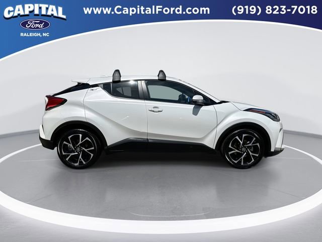 Used 2021 Toyota C-HR XLE image 7