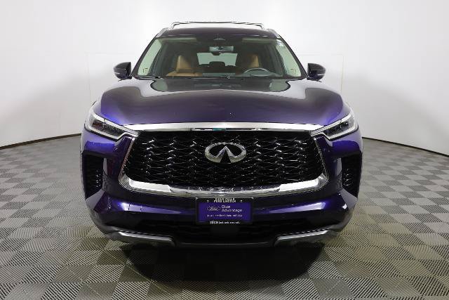 Used 2023 INFINITI QX60 Sensory w/ Vision Package AWD/4WD image 2