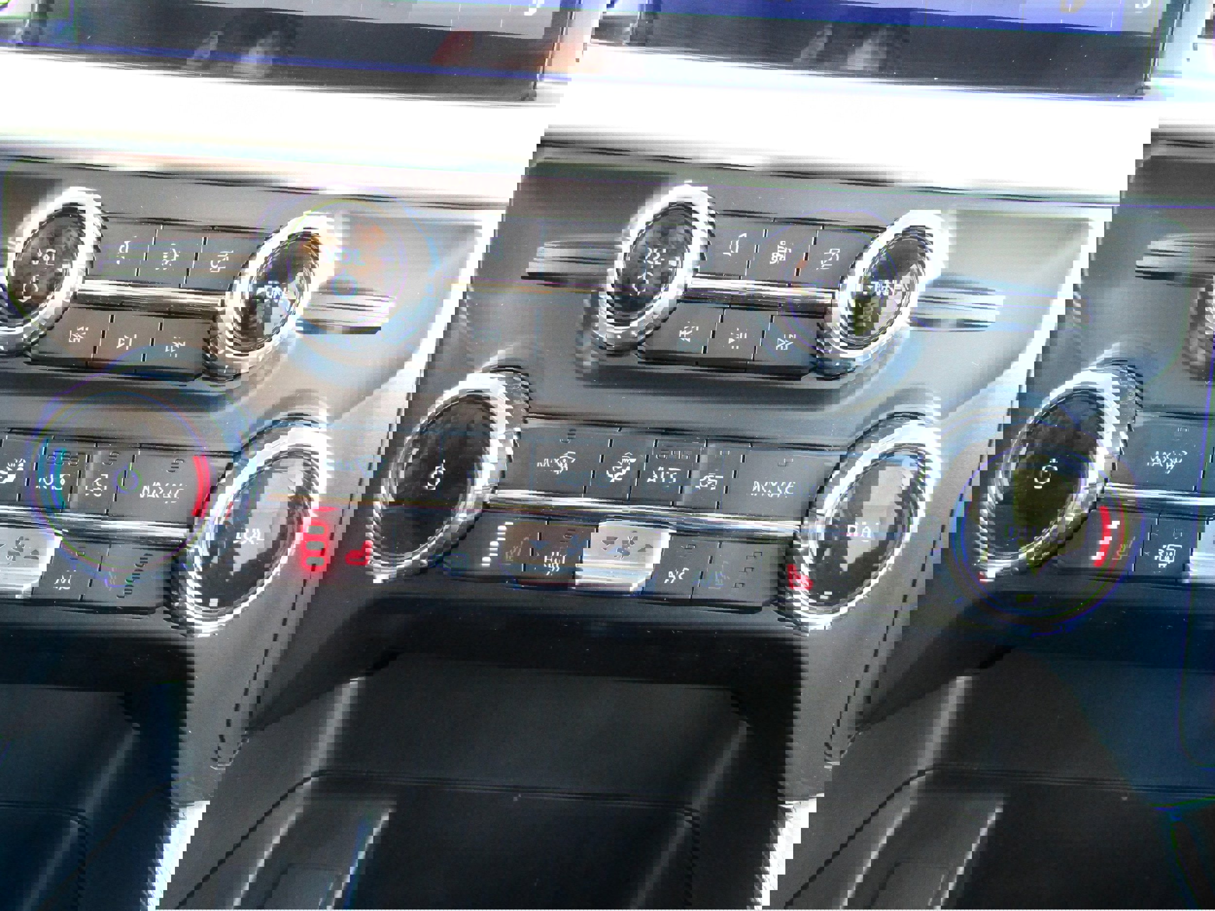 Certified 2022 Ford F150 XLT w/ Equipment Group 302A High image 33