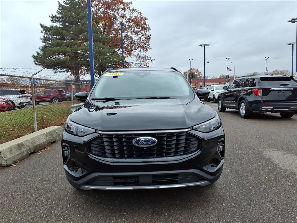 Certified 2023 Ford Escape Platinum image 6