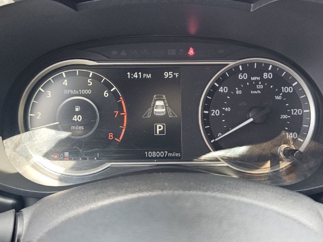 Used 2023 Nissan Versa SR w/ Trunk Package FWD image 33