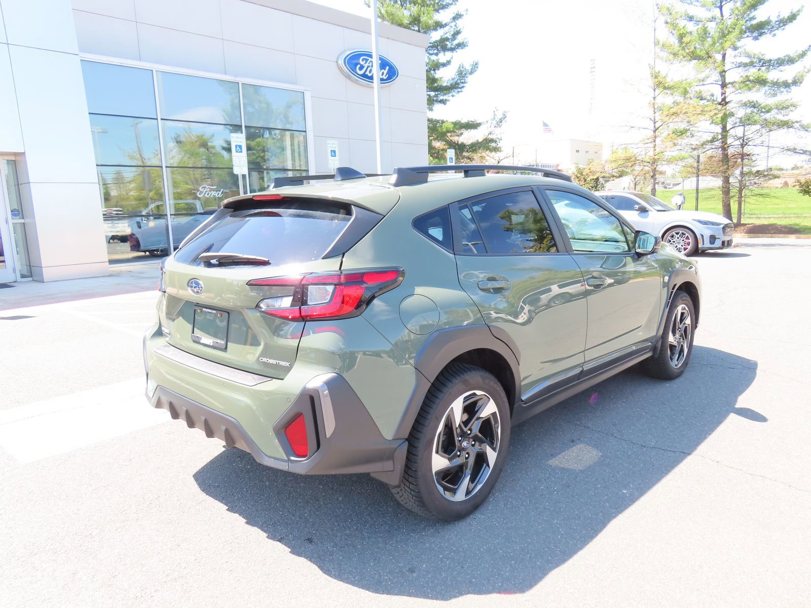 Used 2024 Subaru Crosstrek 2.5i Limited AWD/4WD image 7