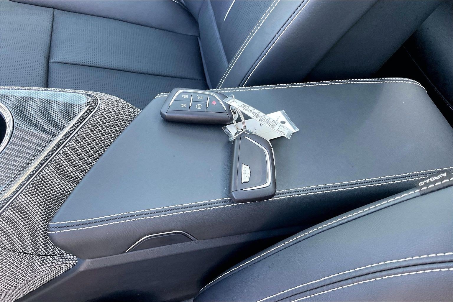 Used 2025 Cadillac Optiq Sport 2 w/ LPO, Floor Liner Package AWD/4WD image 10