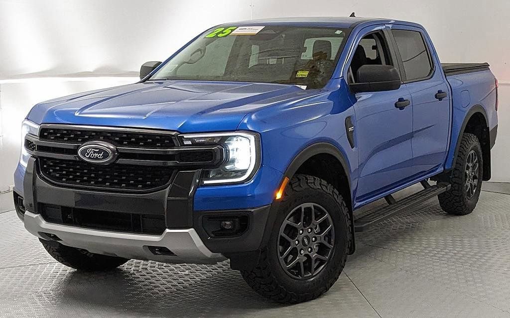 Certified 2025 Ford Ranger XLT w/ FX4 Off-Road Package AWD/4WD image 6