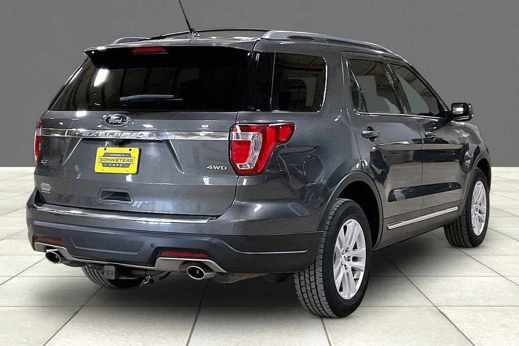 Certified 2018 Ford Explorer XLT w/ Equipment Group 202A AWD/4WD image 12