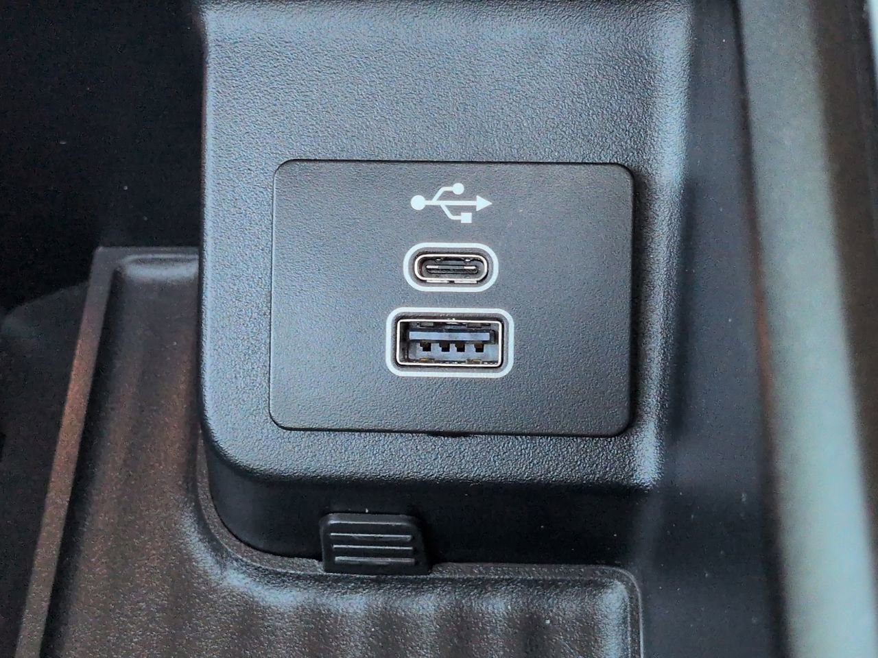 Certified 2025 Ford Expedition Platinum w/ Platinum Ultimate Package image 22