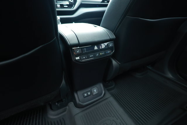 Used 2021 Toyota Highlander Platinum AWD/4WD image 13
