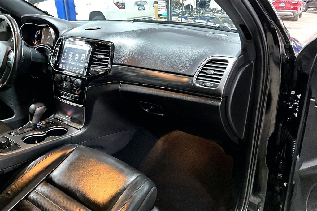 Used 2020 Jeep Grand Cherokee Limited X image 15