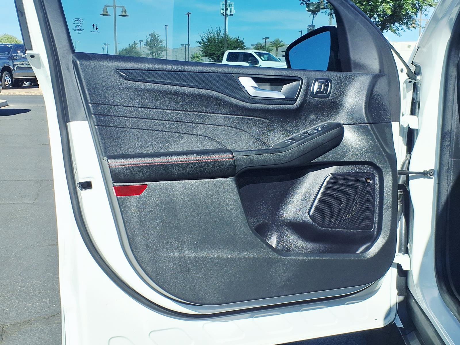 Certified 2024 Ford Escape ST-Line Elite w/ Premium Technology Package image 20