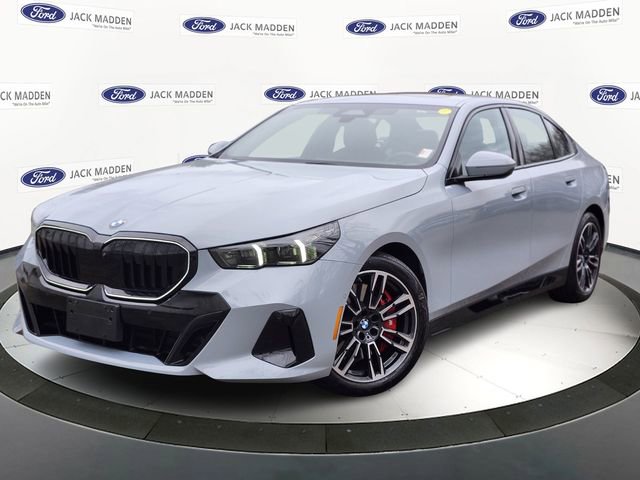 Used 2024 BMW 540i xDrive w/ Premium Package image 1