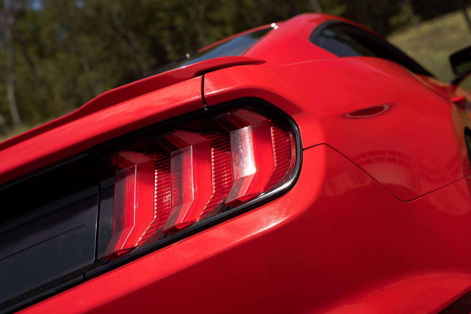 Certified 2018 Ford Mustang GT Premium RWD image 21