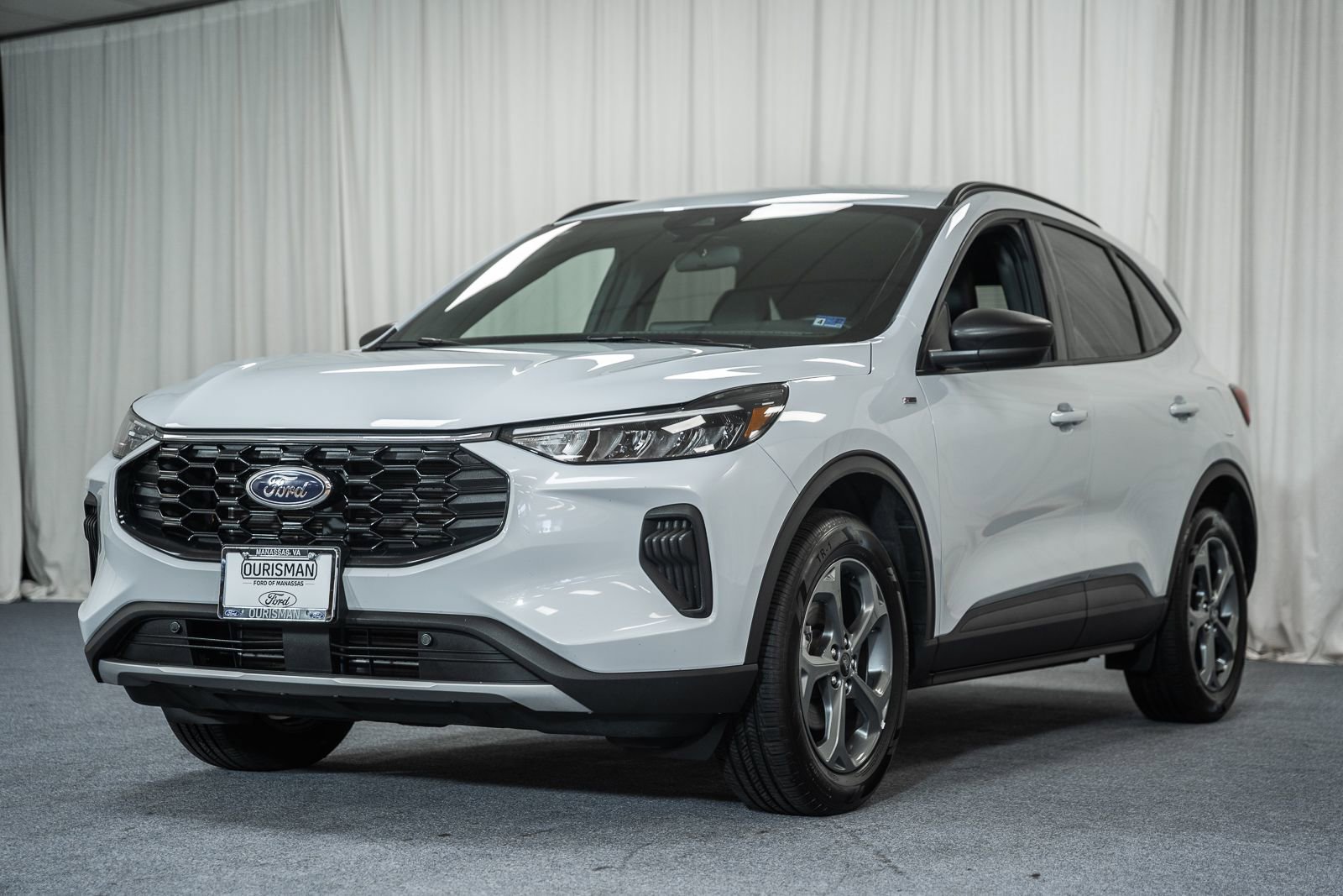 Certified 2025 Ford Escape ST-Line image 3