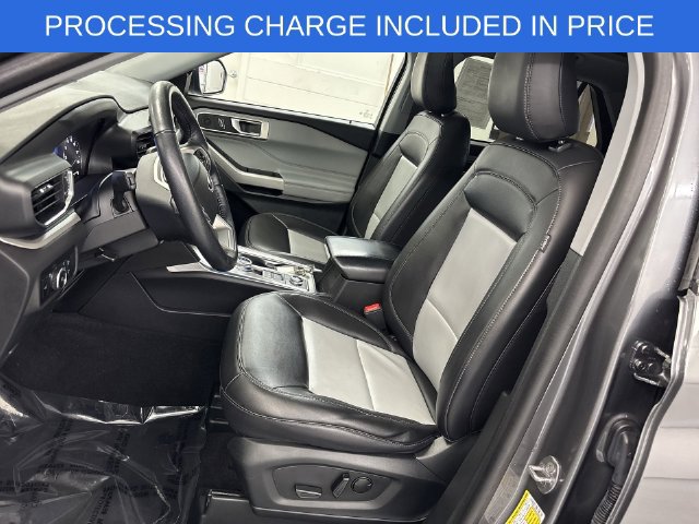Certified 2023 Ford Explorer XLT w/ Equipment Group 202A AWD/4WD image 3
