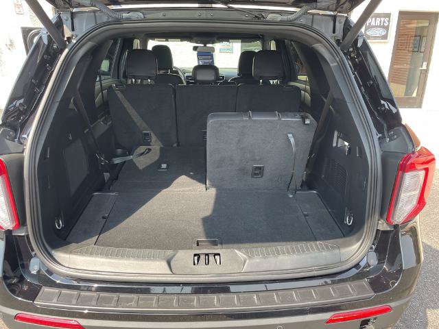 Certified 2023 Ford Explorer ST-Line AWD/4WD image 18