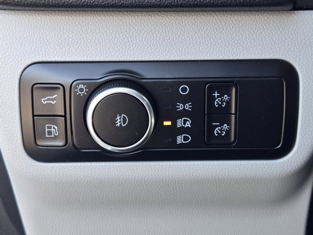 Certified 2025 Ford Escape SE image 20