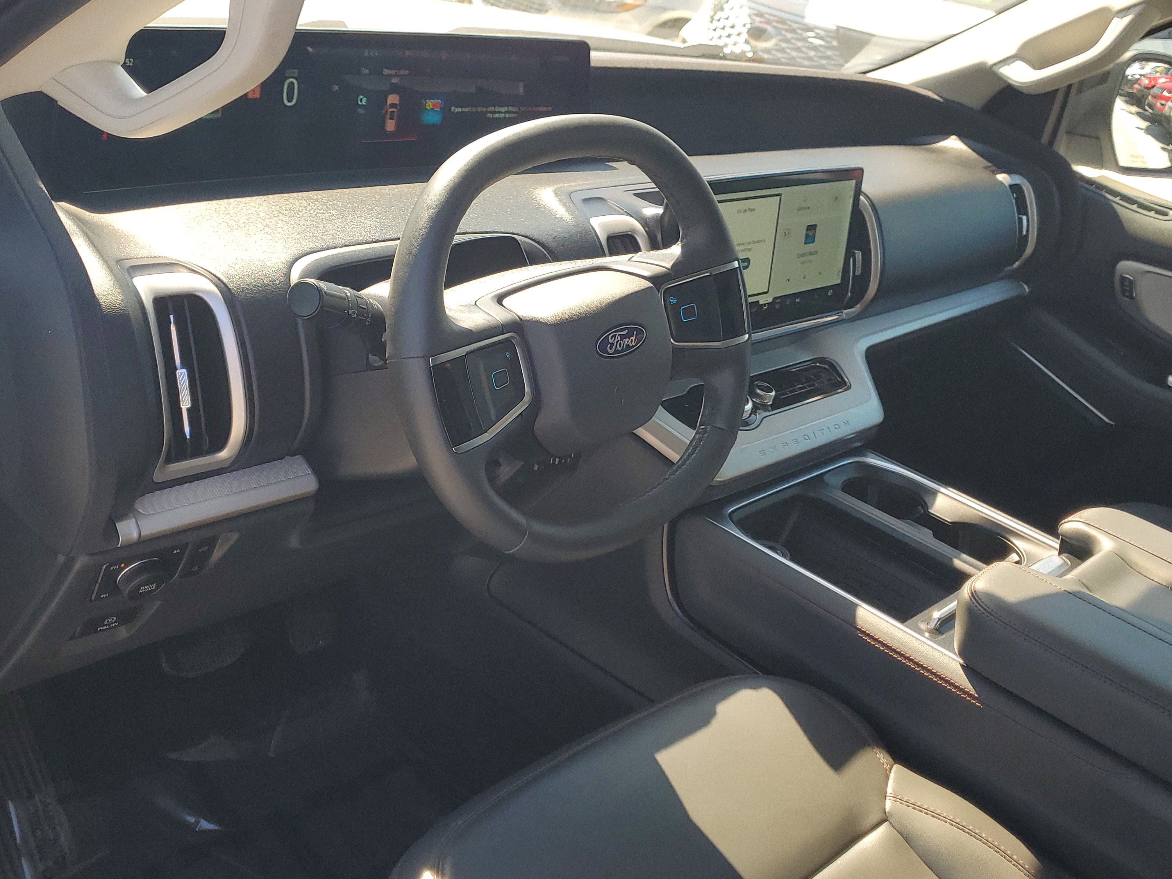 Certified 2025 Ford Expedition Active image 23