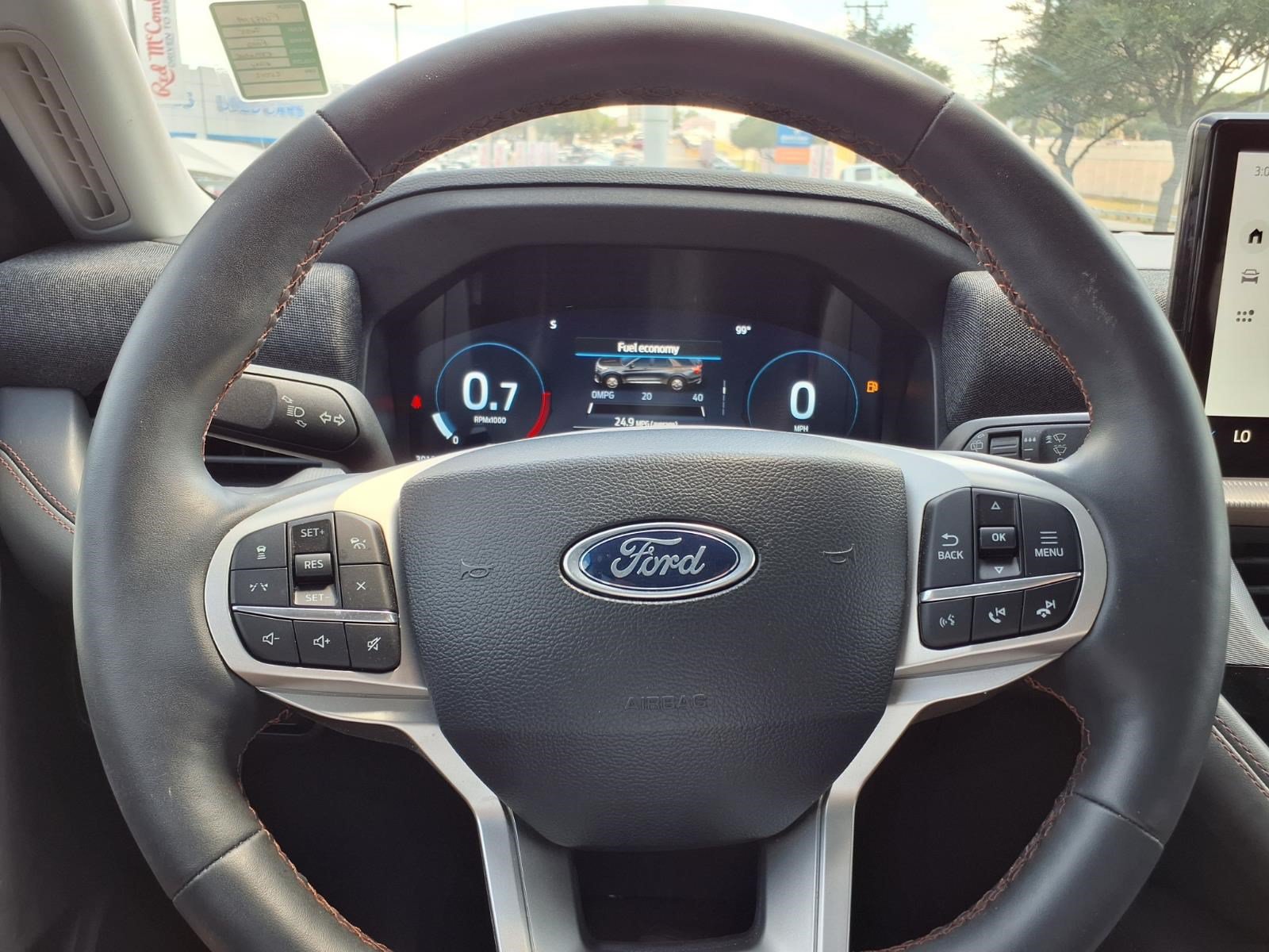 Certified 2025 Ford Explorer Active w/ Active Comfort Package RWD image 25