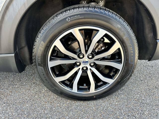 Certified 2025 Ford Explorer ST-Line AWD/4WD image 3