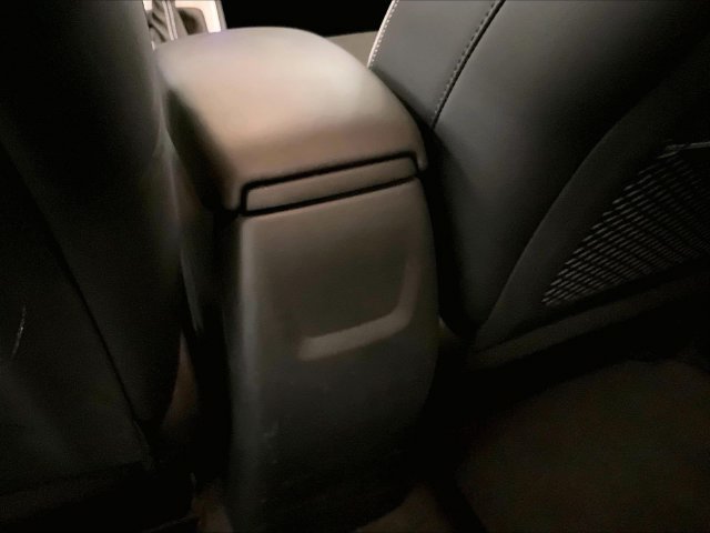 Used 2022 Hyundai Venue Limited FWD image 32