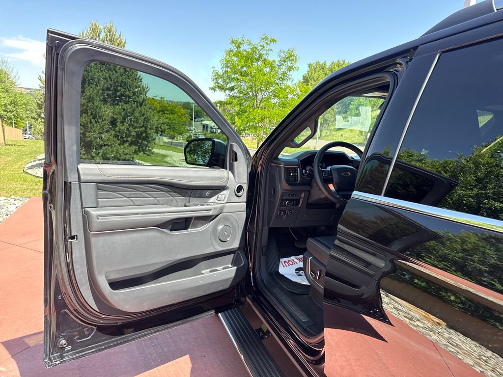 Certified 2024 Ford Expedition Max Platinum AWD/4WD image 10