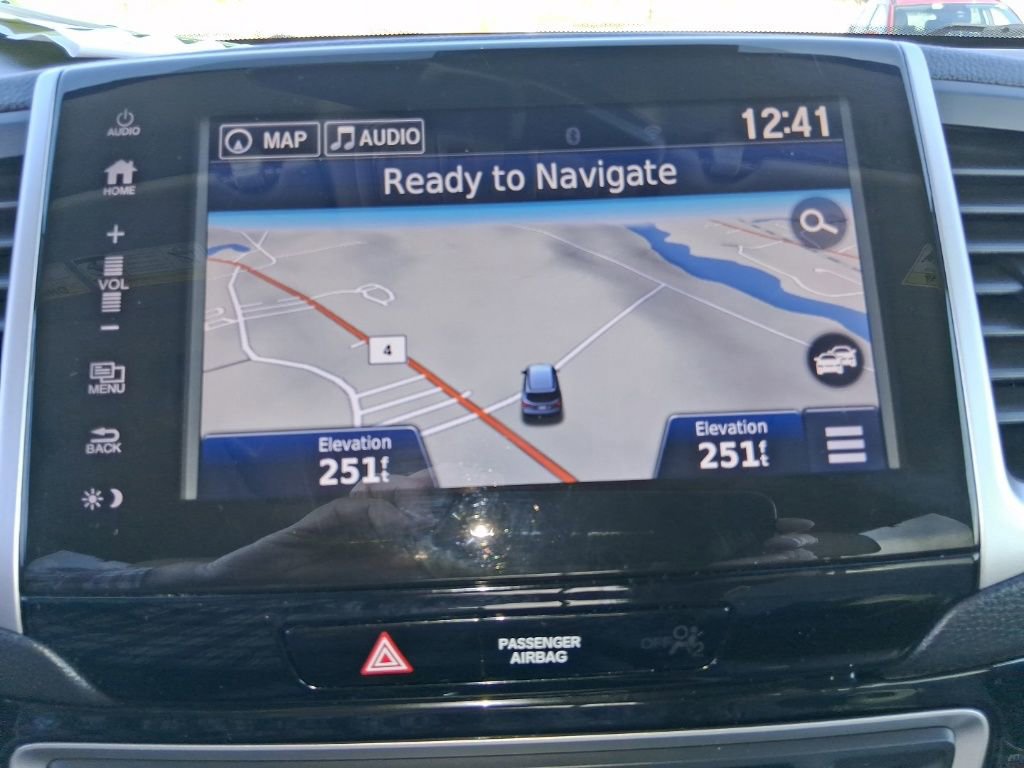 Used 2018 Honda Pilot Touring image 21