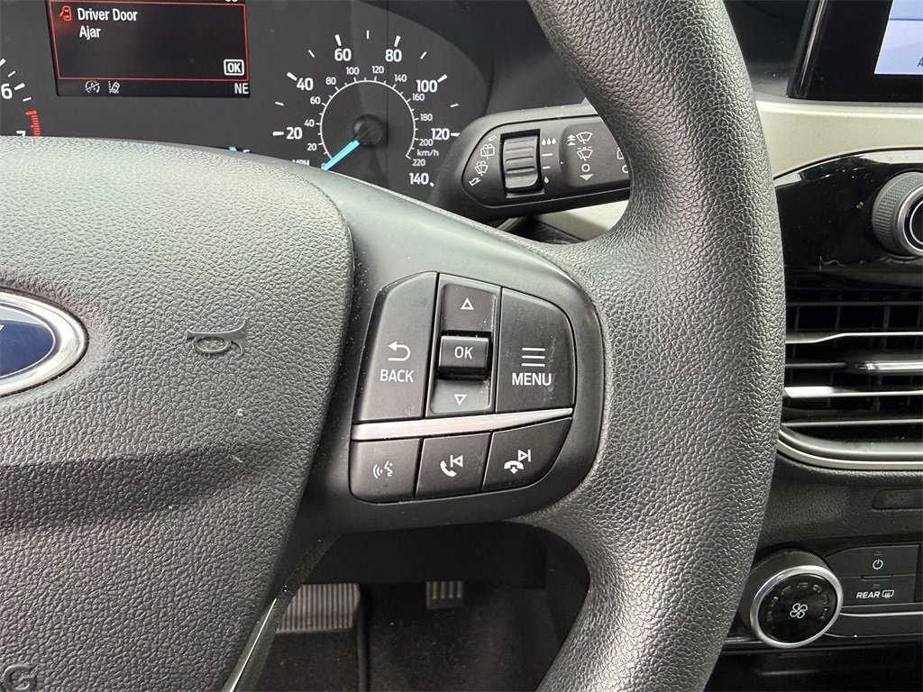 Certified 2022 Ford Escape SE w/ SE Sport Appearance Package image 21