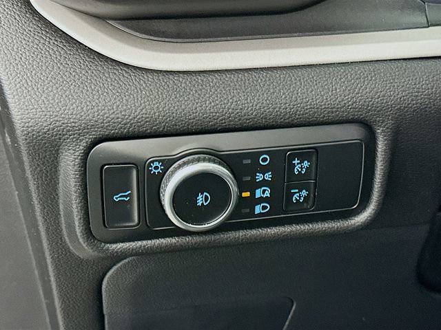 Certified 2023 Ford Explorer XLT w/ Equipment Group 202A image 17