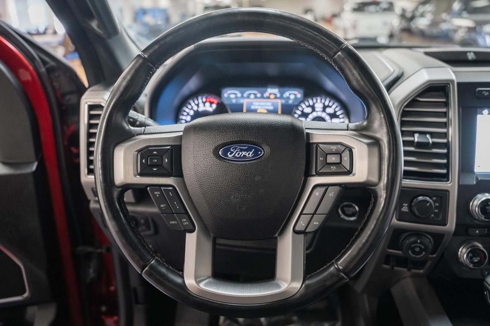 Certified 2018 Ford F150 Platinum w/ Equipment Group 701A Luxury image 39