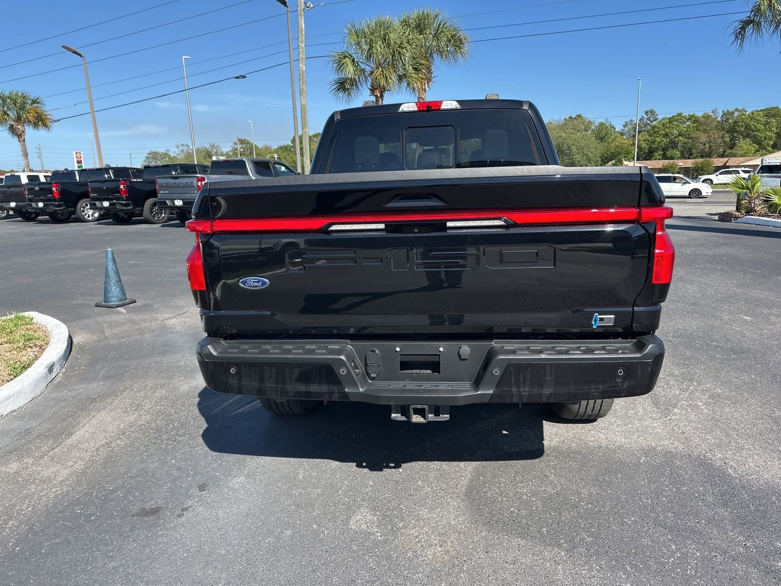 Certified 2023 Ford F150 Lightning Lariat w/ Tow Technology Package AWD/4WD image 5