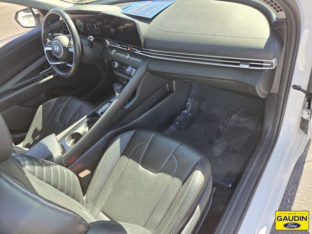 Used 2024 Hyundai Elantra Limited FWD image 17