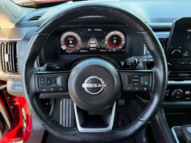Used 2023 Nissan Pathfinder Platinum AWD/4WD image 14
