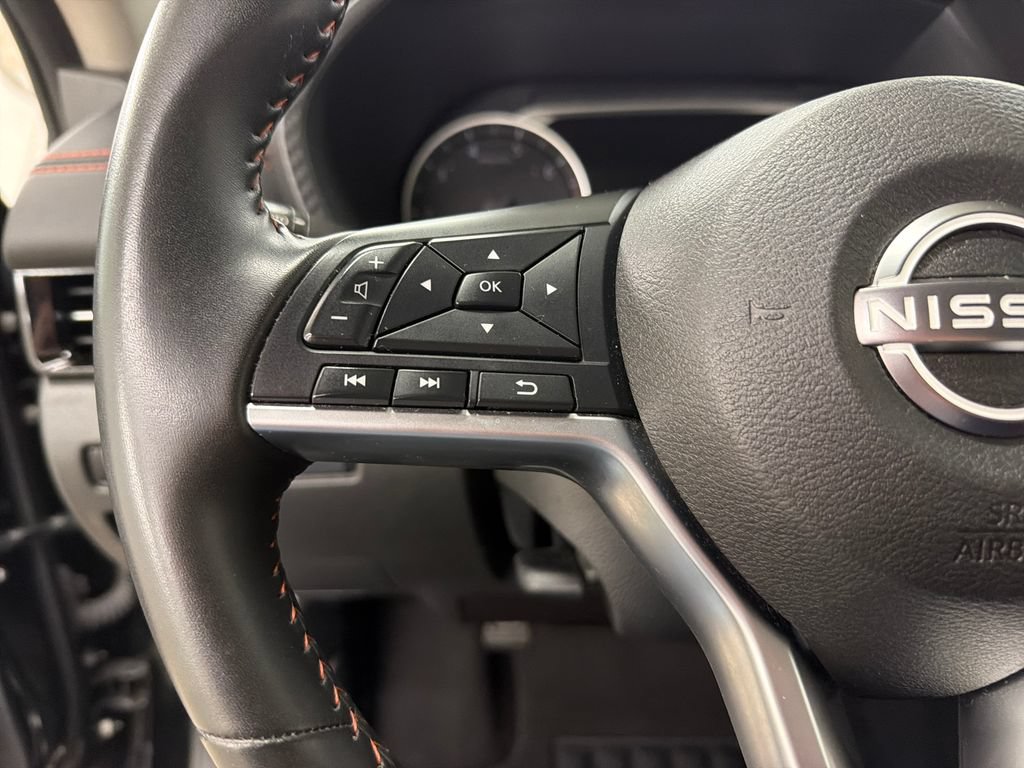 Used 2025 Nissan Sentra SR FWD image 20