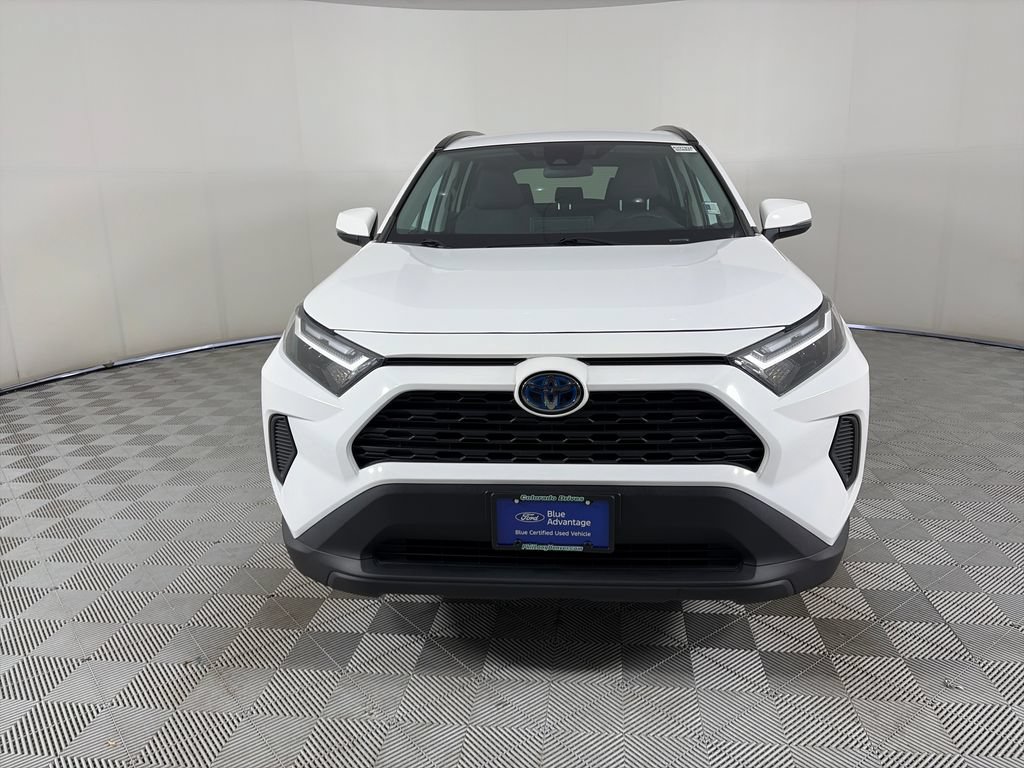 Used 2024 Toyota RAV4 XLE AWD/4WD image 2