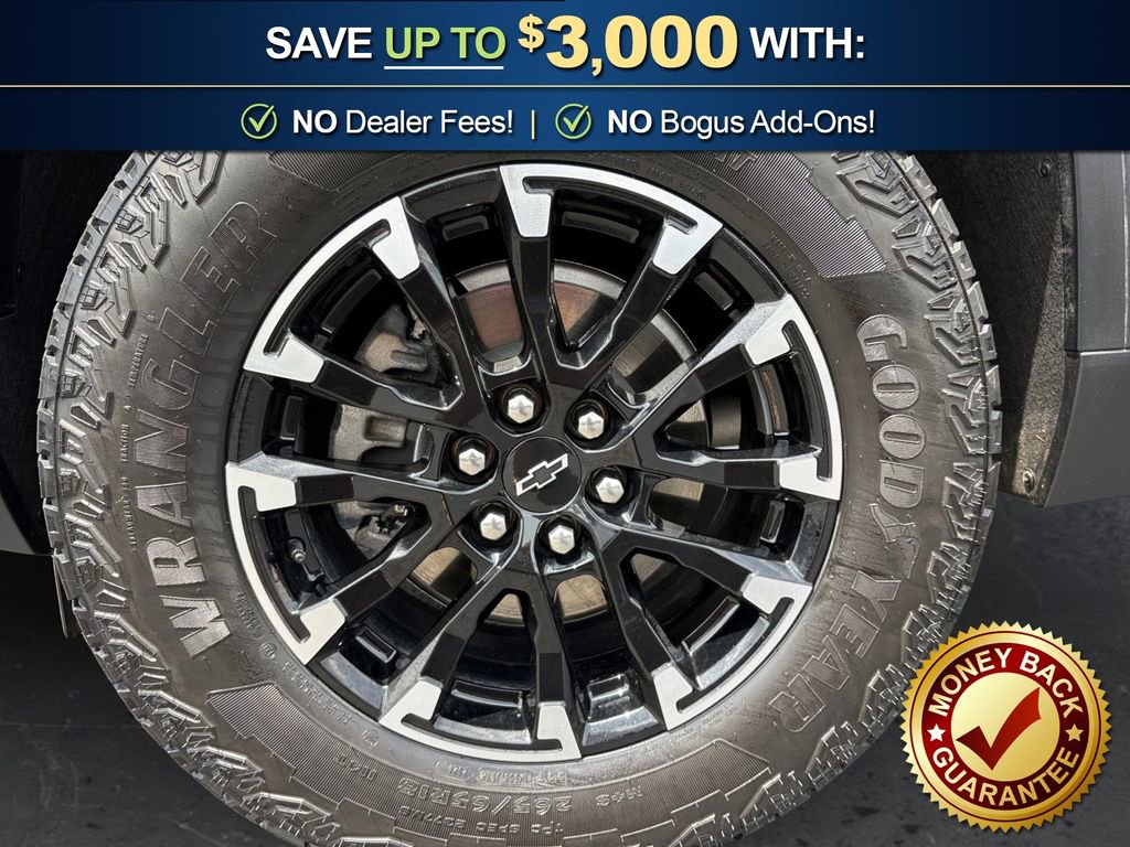 Used 2024 Chevrolet Traverse Z71 AWD/4WD image 13