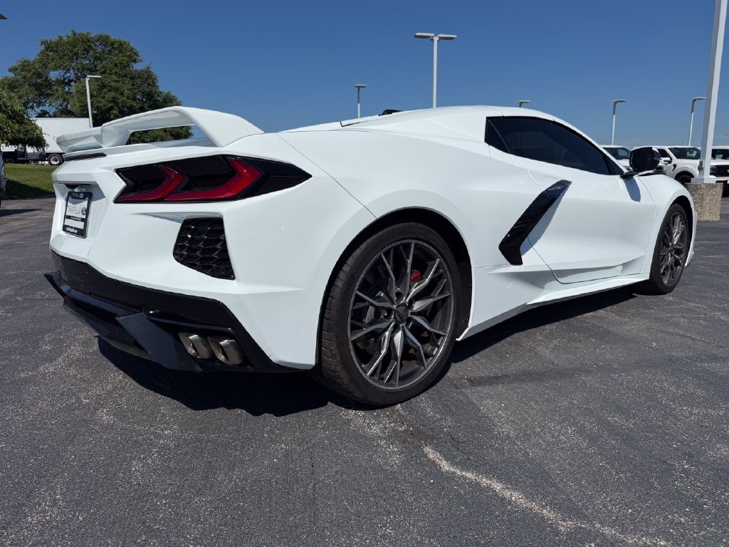 Used 2023 Chevrolet Corvette Stingray Preferred Conv w/ Z51 Performance Package RWD image 8