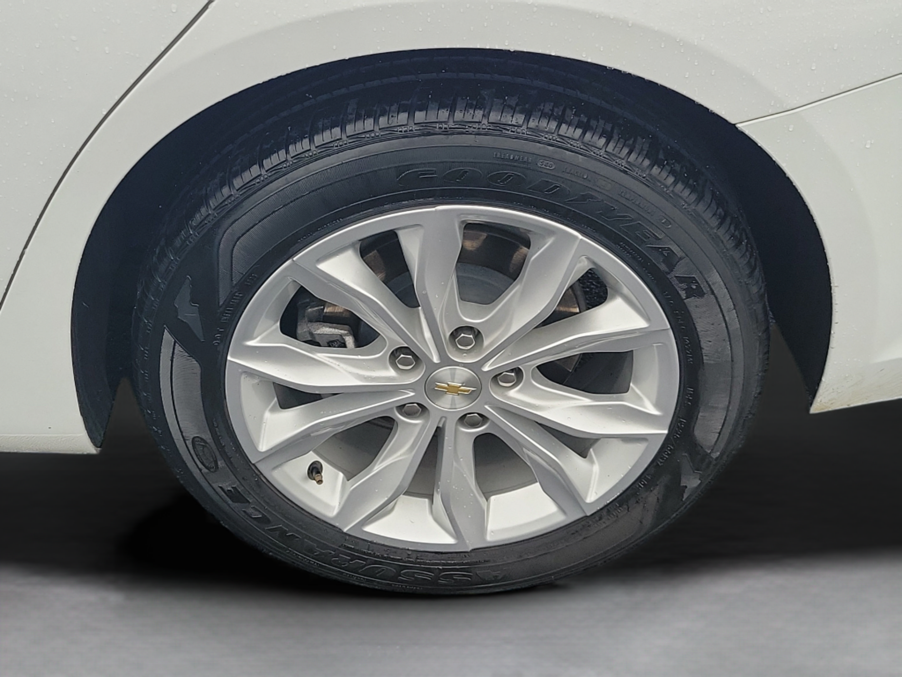 Used 2024 Chevrolet Malibu LT FWD image 8