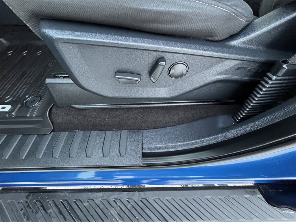 Certified 2022 Ford F150 XLT w/ Equipment Group 302A High image 11